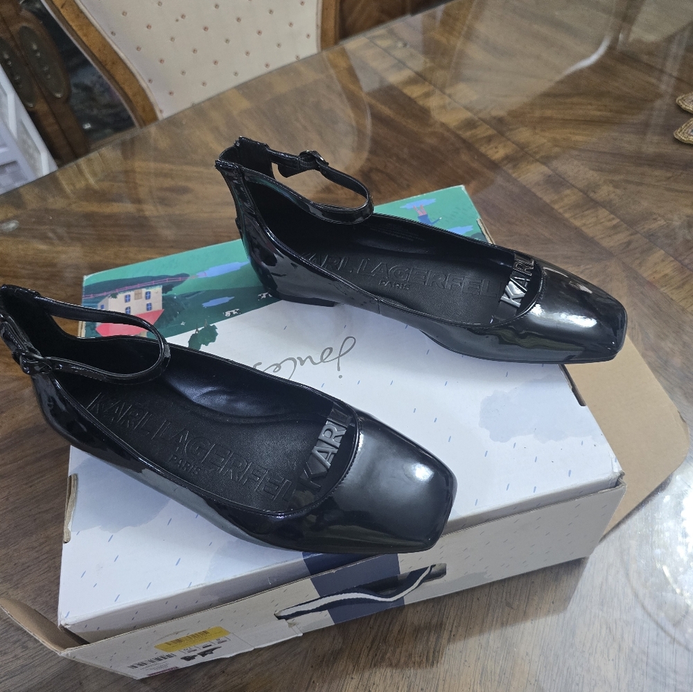 Karl Lagerfeld Glossy Black Flats
